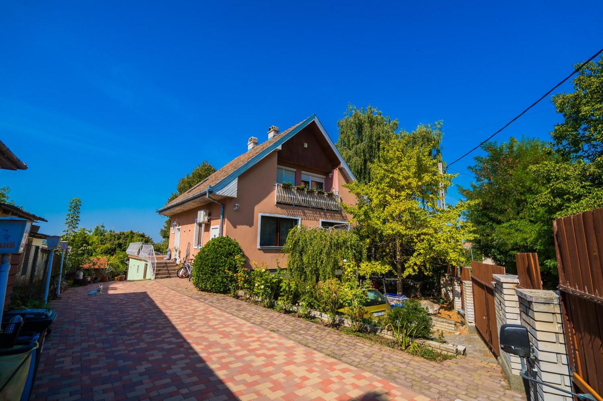 Katica Vendeghaz Apartment Siofok Exterior photo